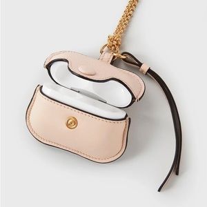 Chloe Airpods Case NWT